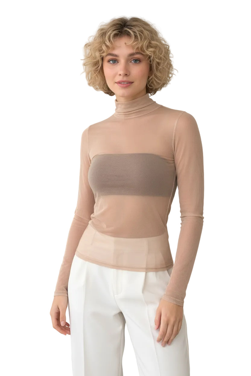 Blusa transparente con top beige