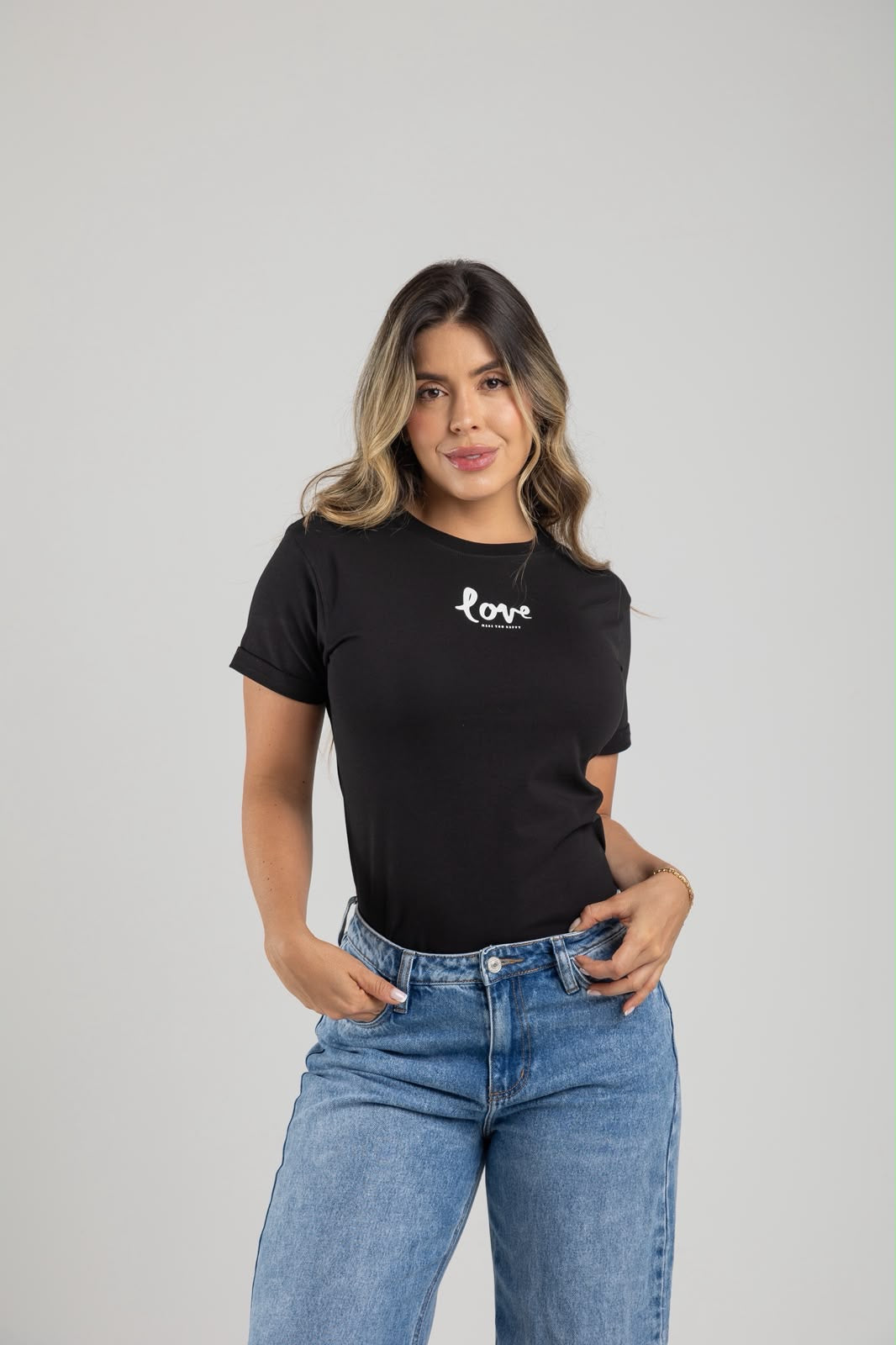 Camiseta Negra  Corazon Love