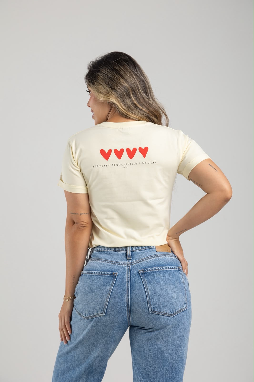 Camiseta Corazones Rojos Amore